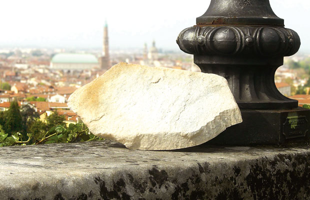 pietra-stone